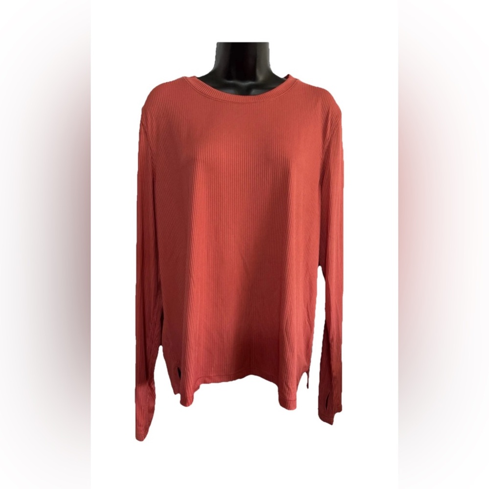 2/$20 - Danskin Terracotta Ribbed Workout Top  - Small going towards Medium